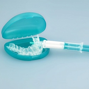 take-home teeth whitening kit